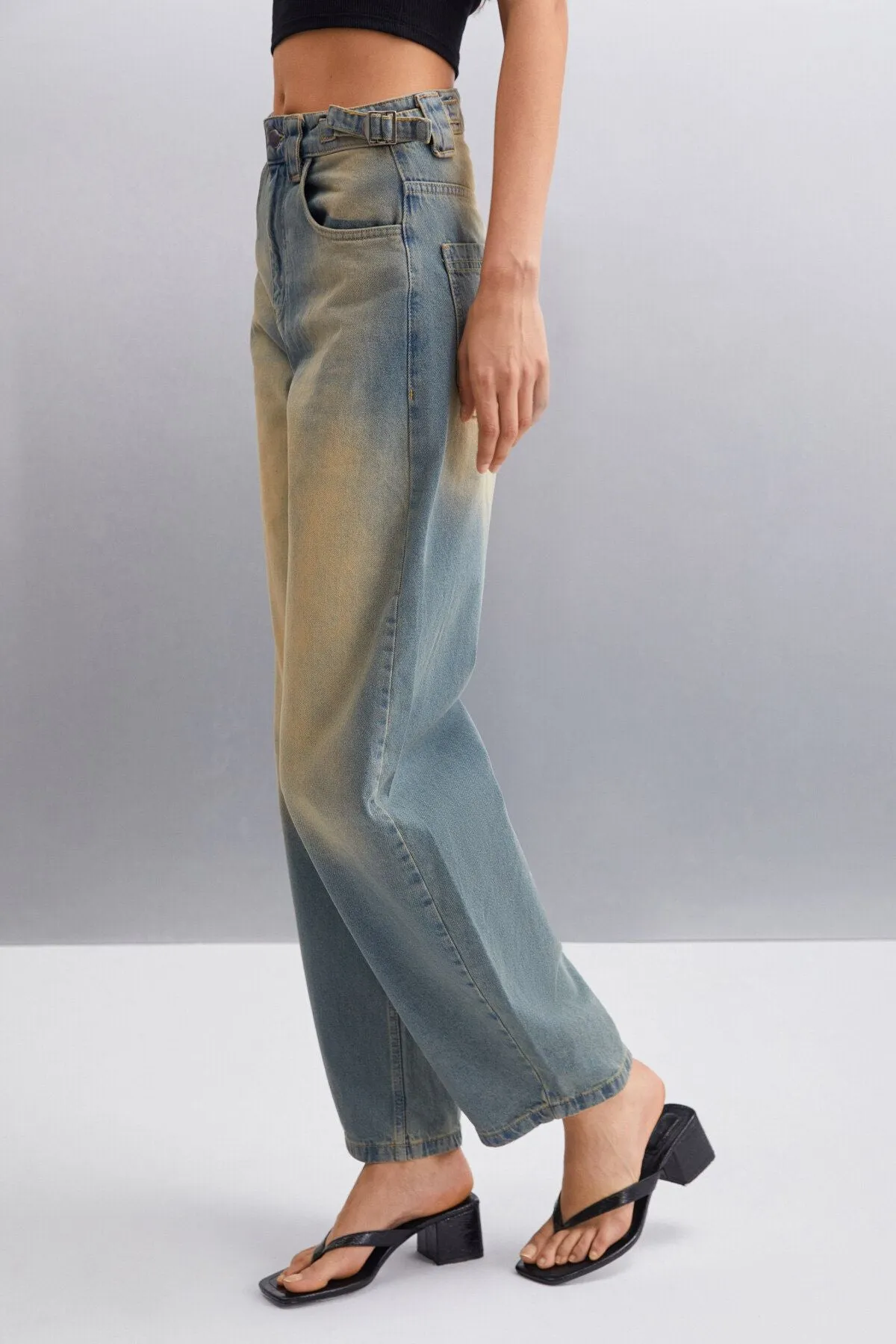 BLACK WOMEN'S WASHING REGULAR MOLD Normal waist 100 %cotton double pocket blue jeans