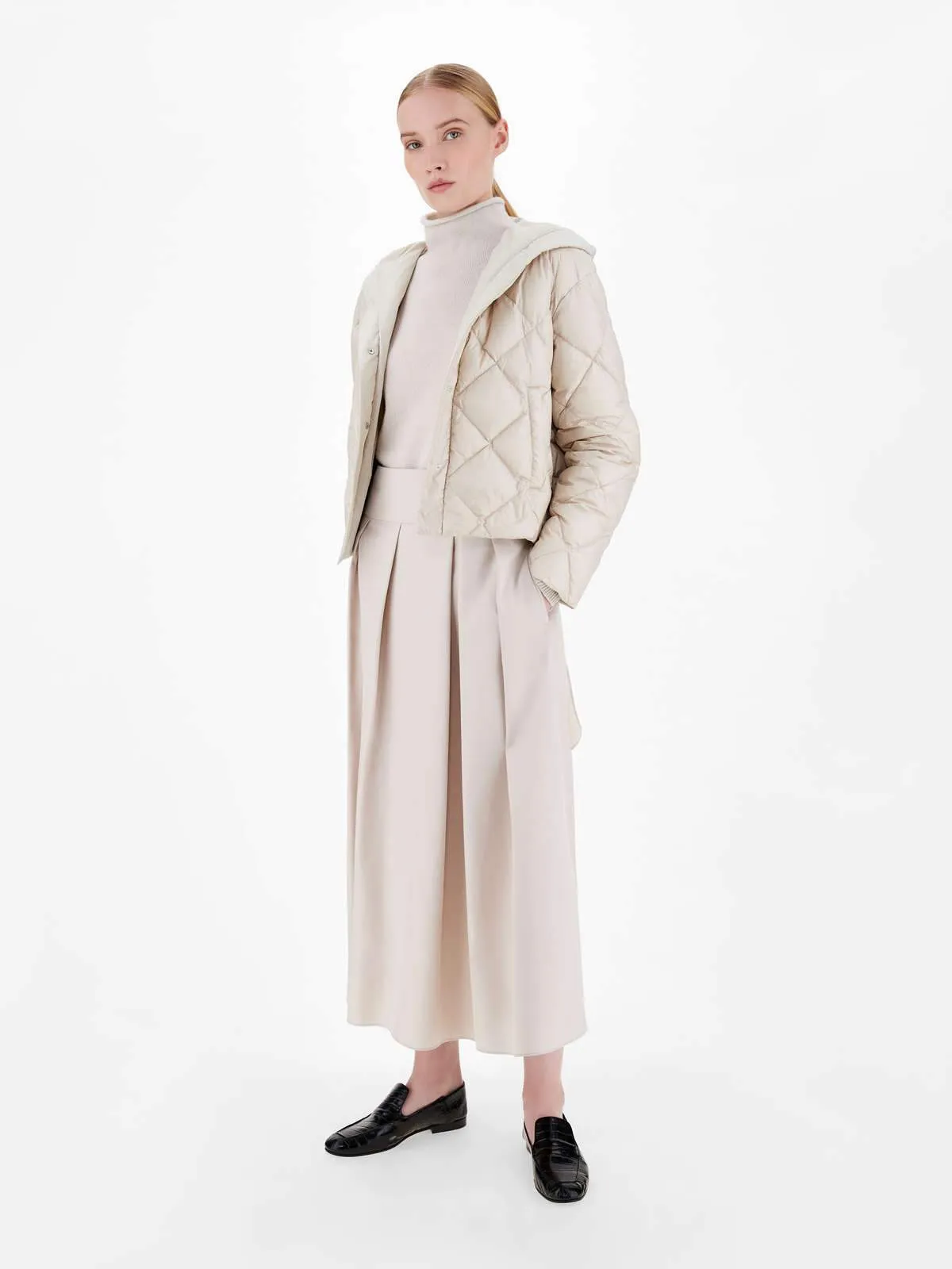 Cisoft Quilted Down Short Hooded