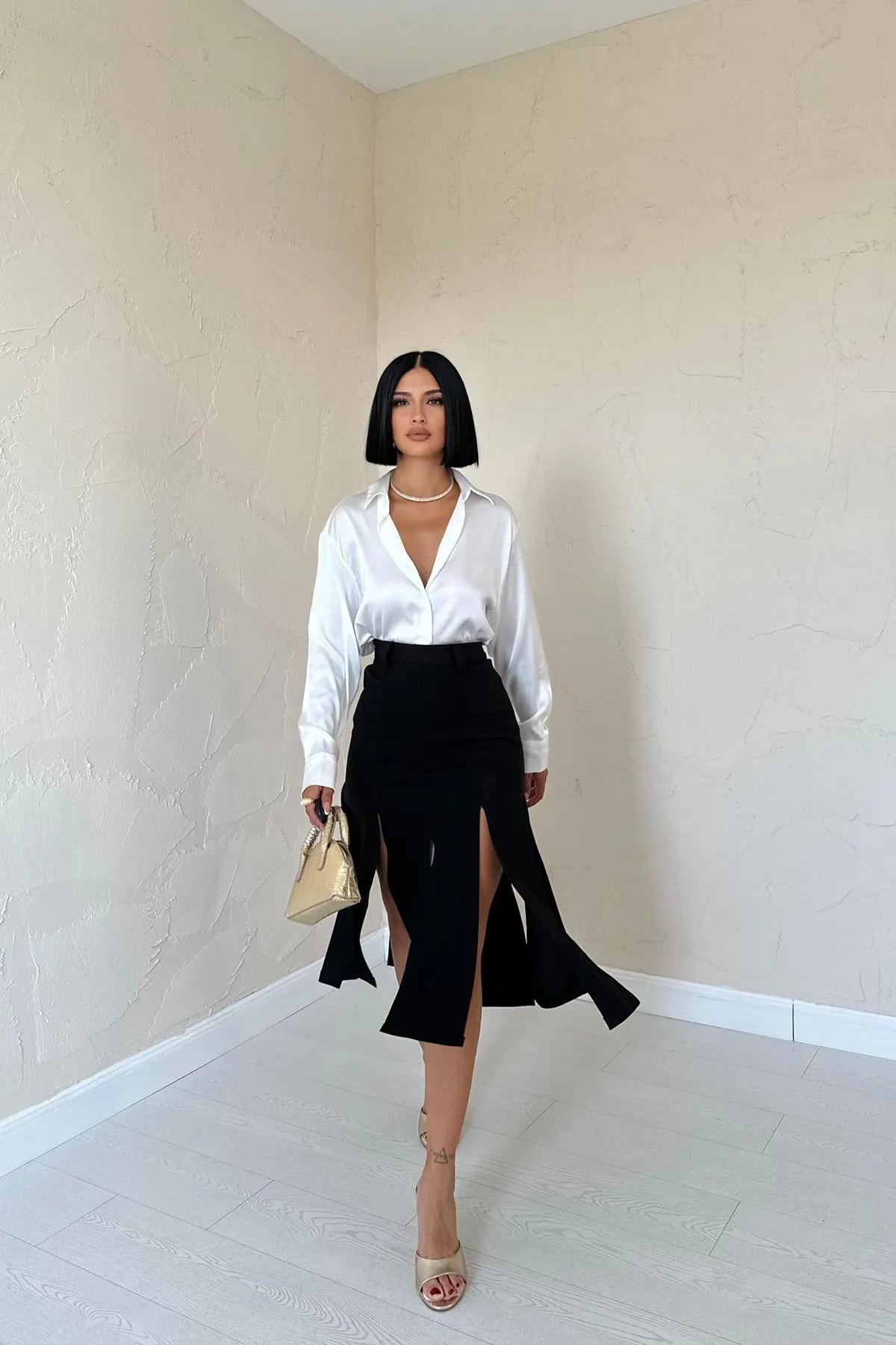 ELS Slit Distressed Skirt - Black - Scarborough