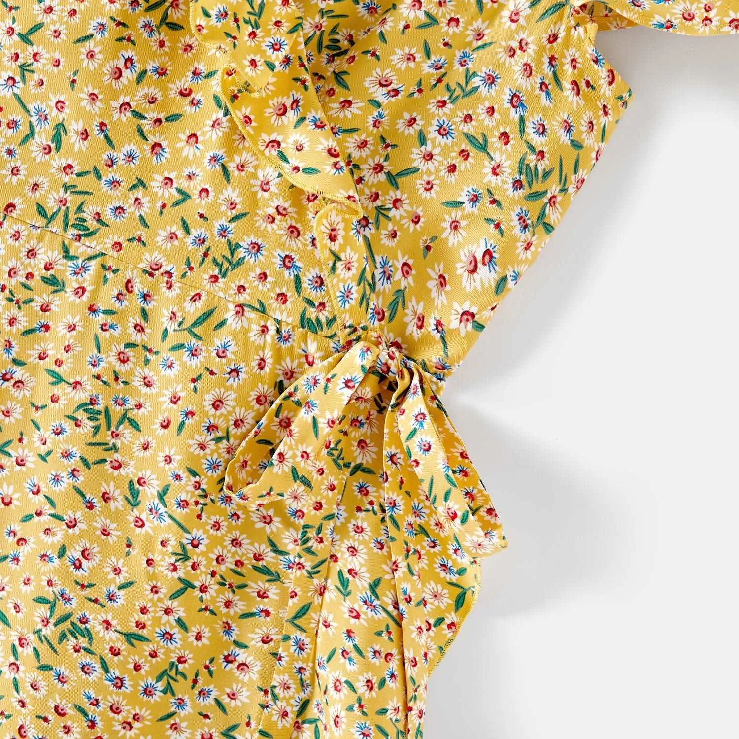 Family Matching Allover  Floral Print Surplice Neck Short-sleeve  Ruffled Dresses and Colorblock Tee Sets