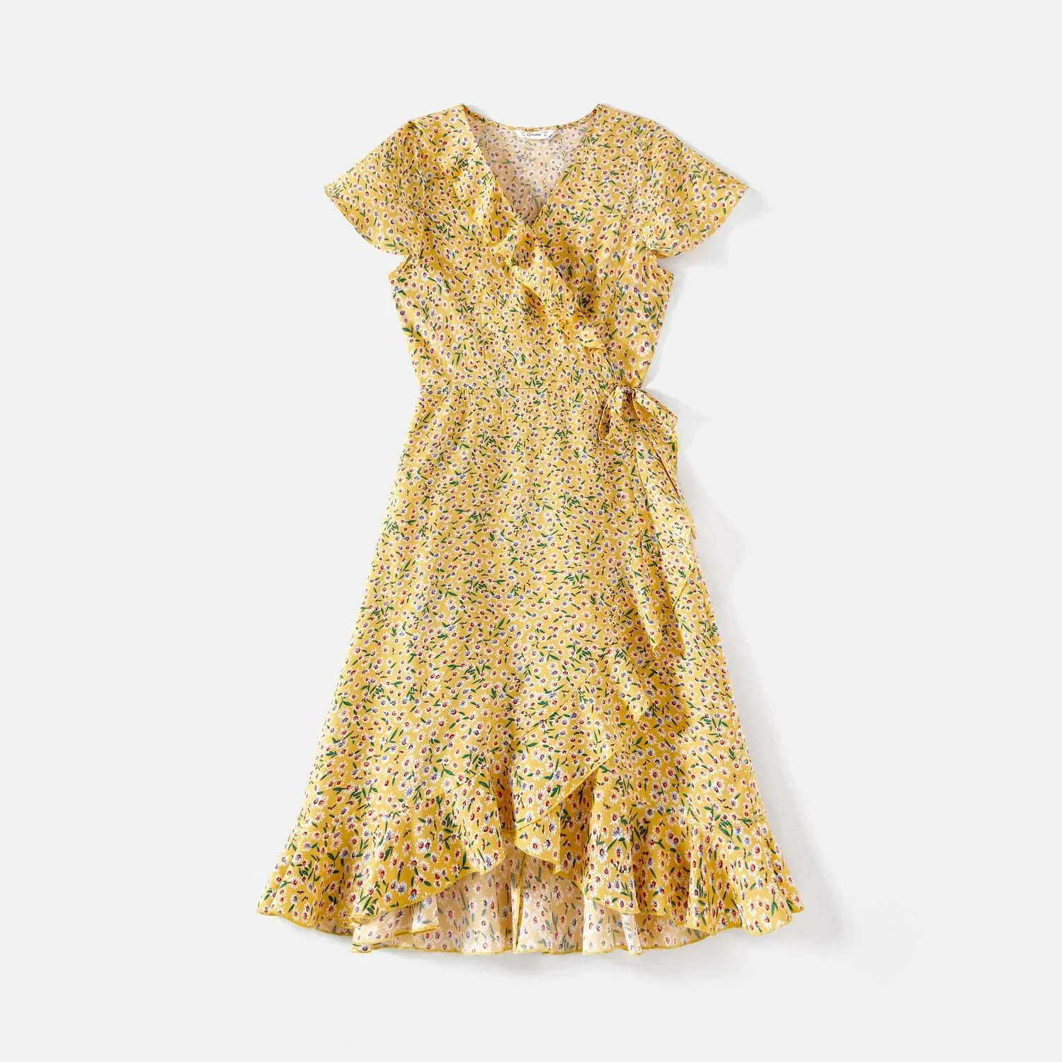 Family Matching Allover  Floral Print Surplice Neck Short-sleeve  Ruffled Dresses and Colorblock Tee Sets