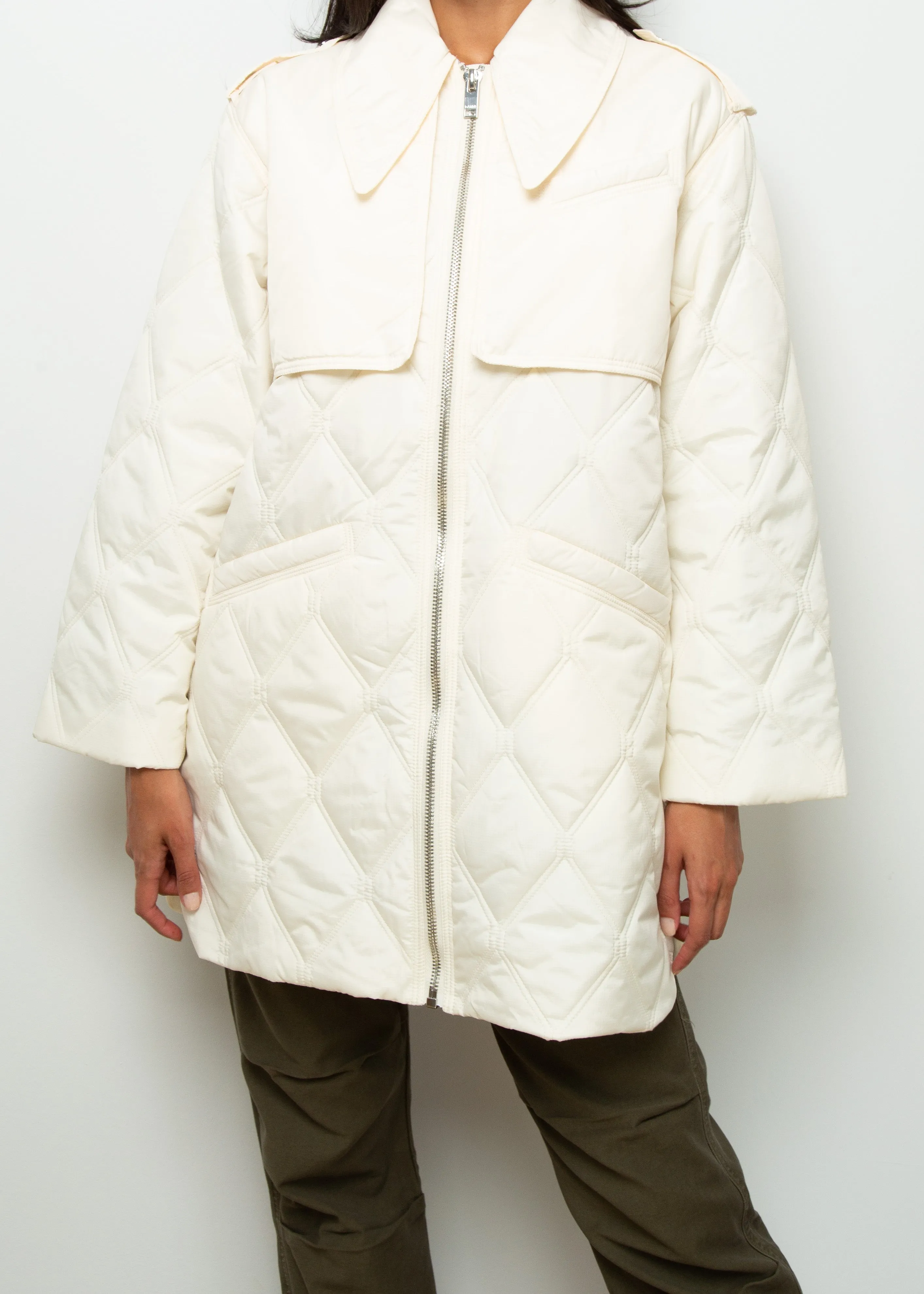 GANNI F7160 Recycled Ripstop Quilt Jacket in Egret