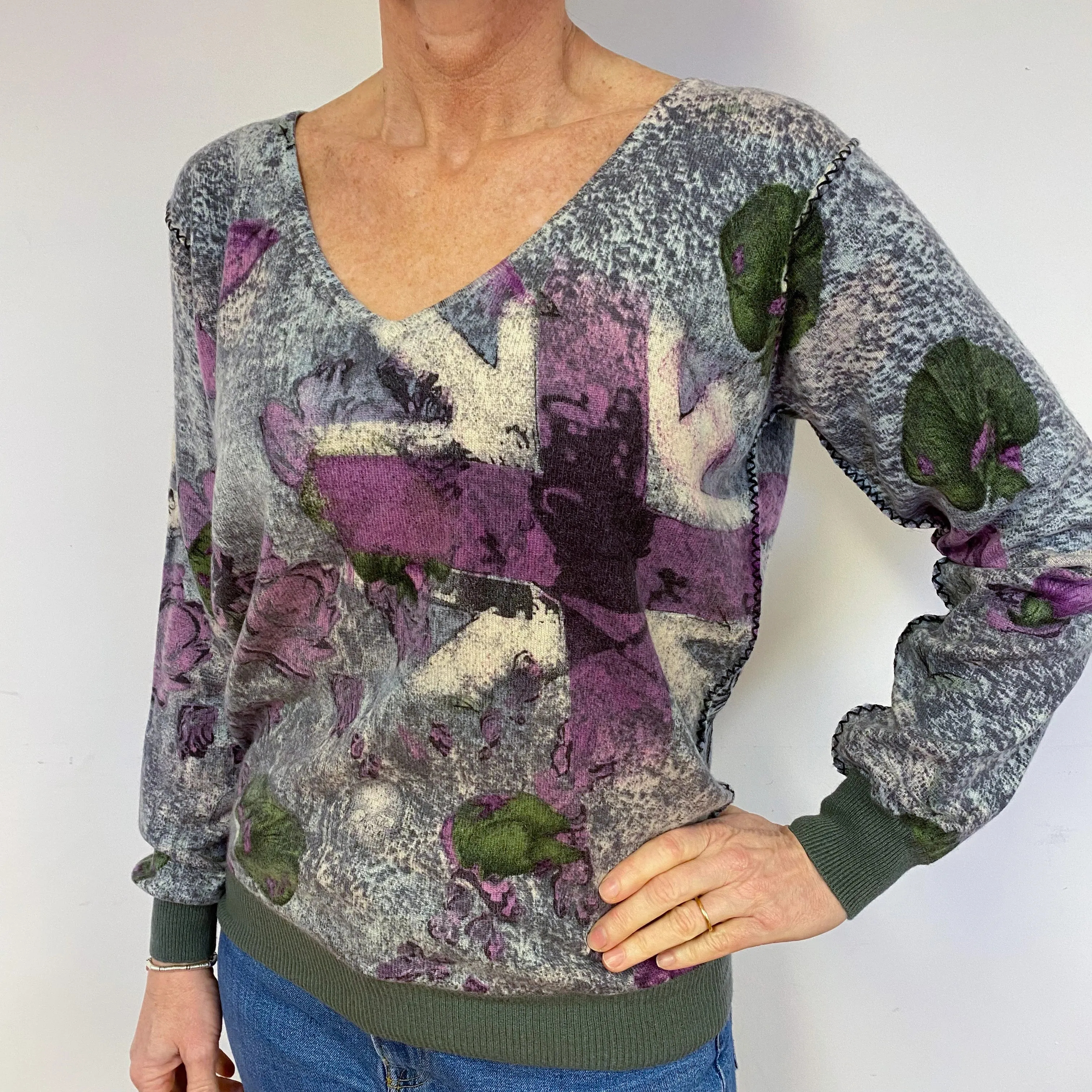 Grey Patterned Cashmere V-Neck Jumper Medium