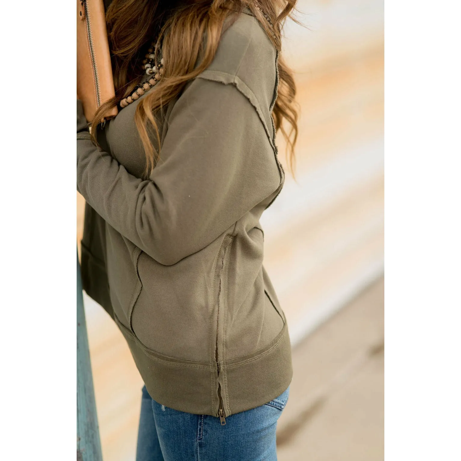 Raw Stitched Solid Trim Sweatshirt