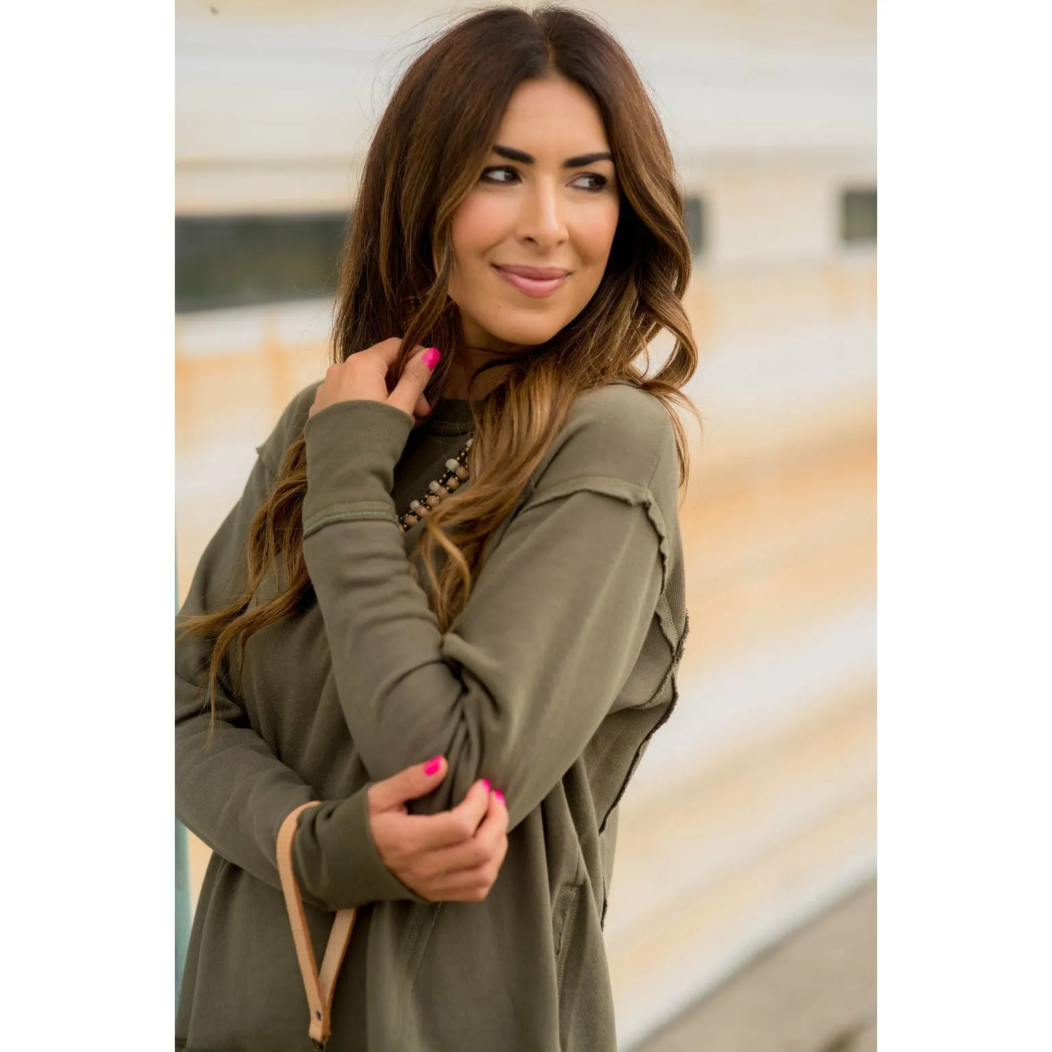 Raw Stitched Solid Trim Sweatshirt