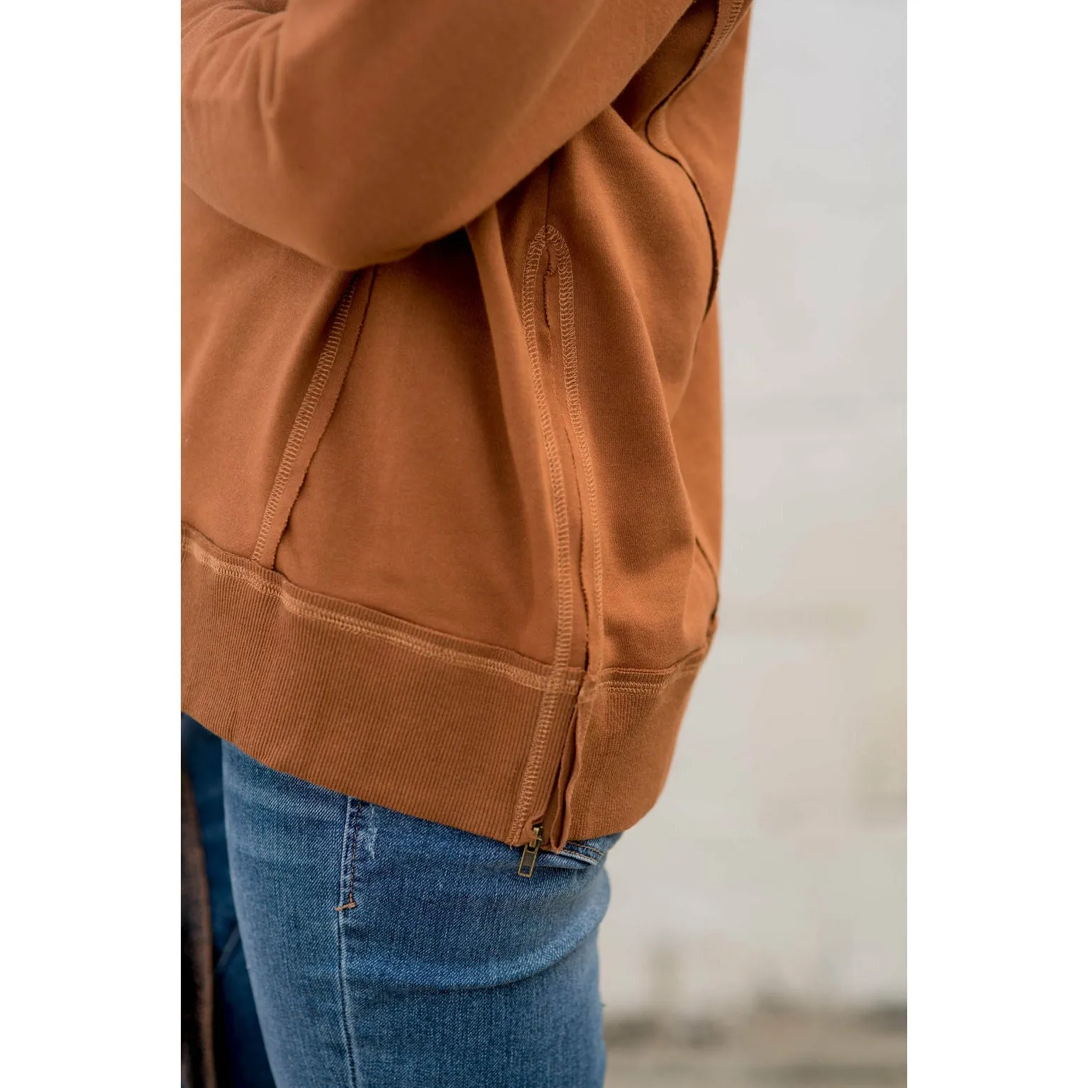 Raw Stitched Solid Trim Sweatshirt