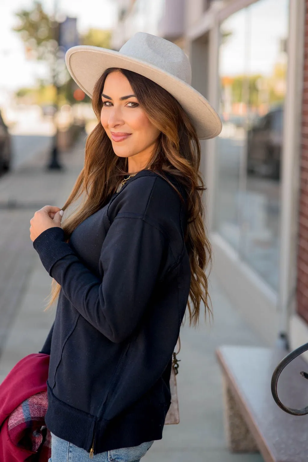 Raw Stitched Solid Trim Sweatshirt