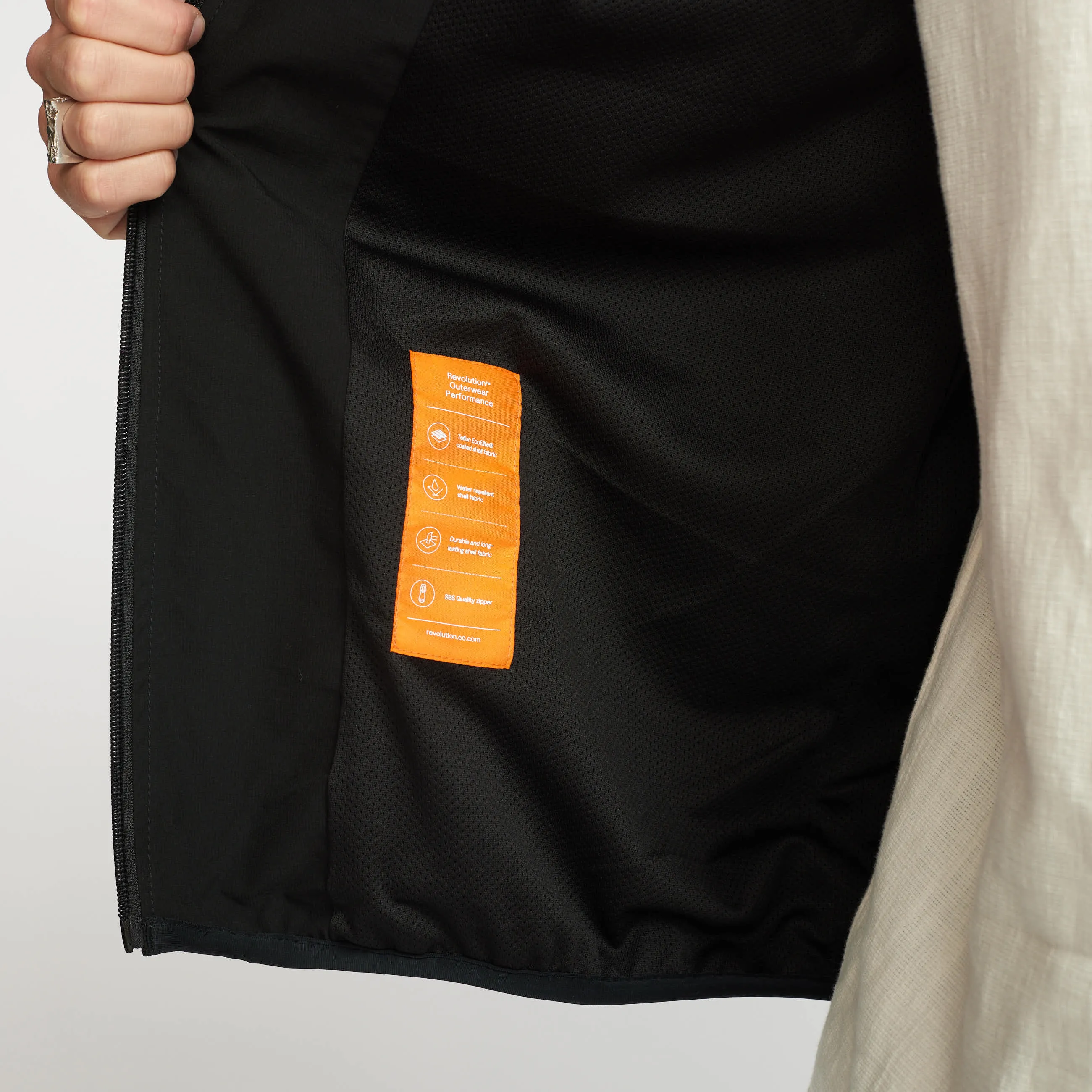 REVOLUTION |  7840 Track Jacket | Black