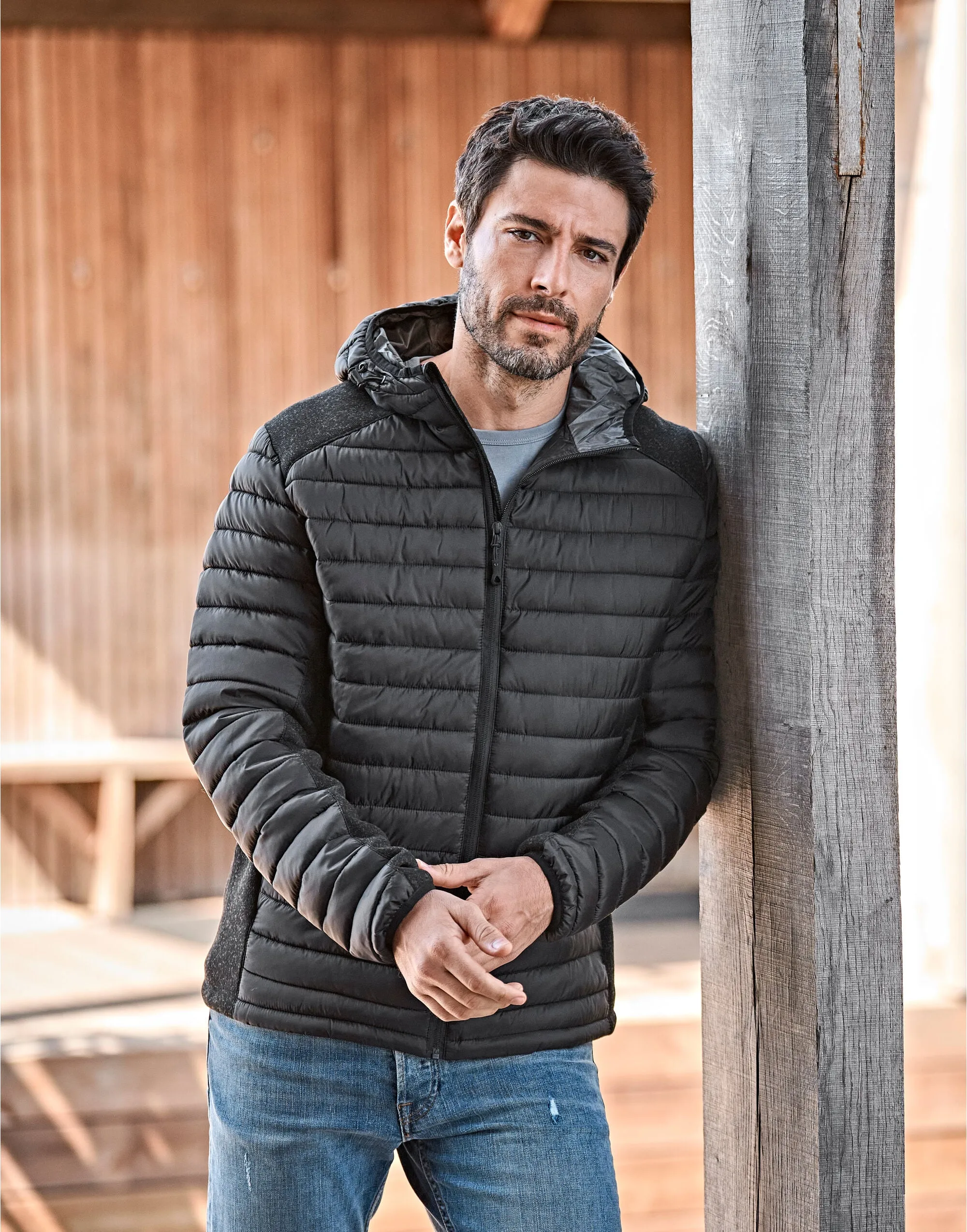 Tee Jays Men's Hooded Outdoor Crossover Jacket | Showerproof Hooded Puffer | 3 Colours | S-3XL