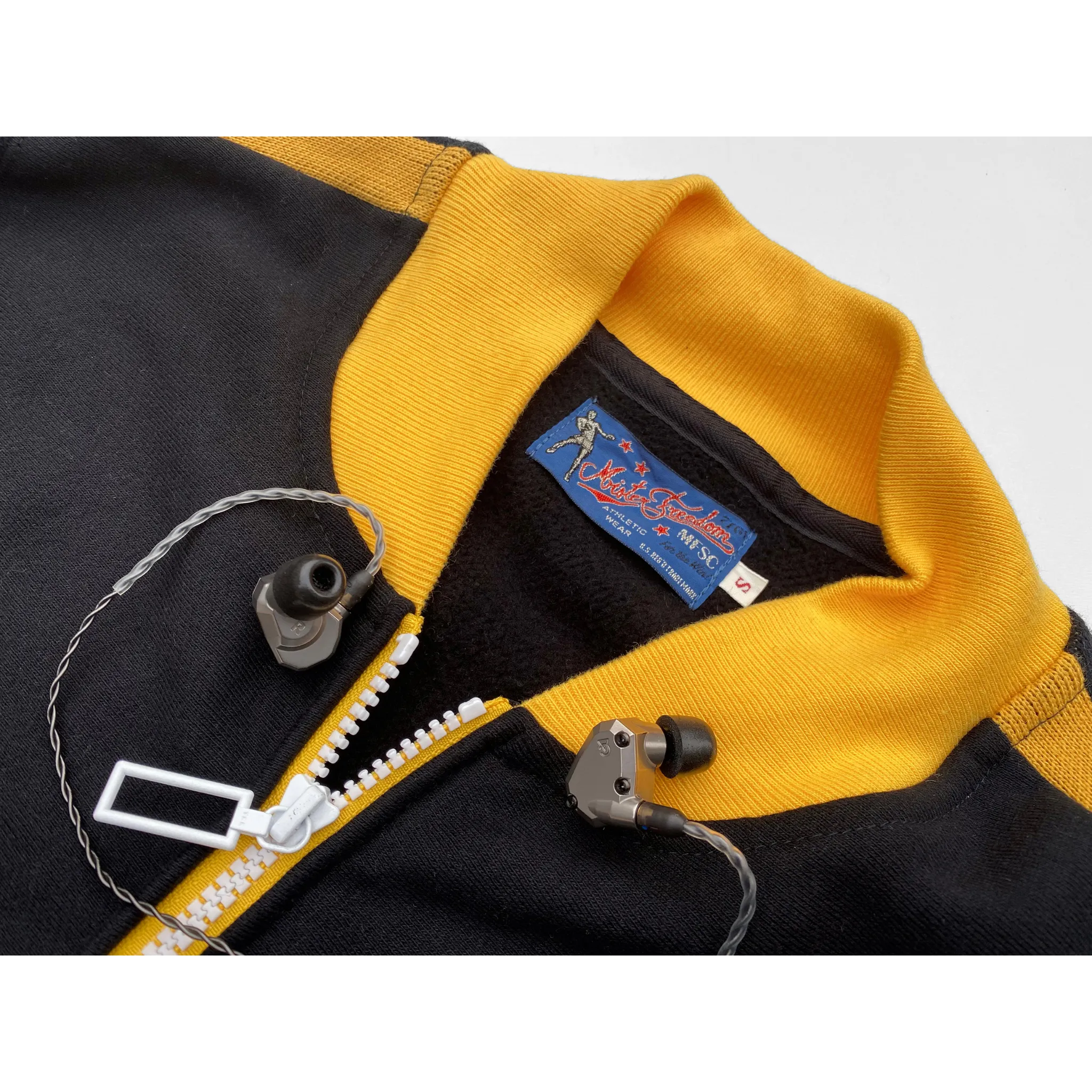 Track Master Jacket - Black/Gold