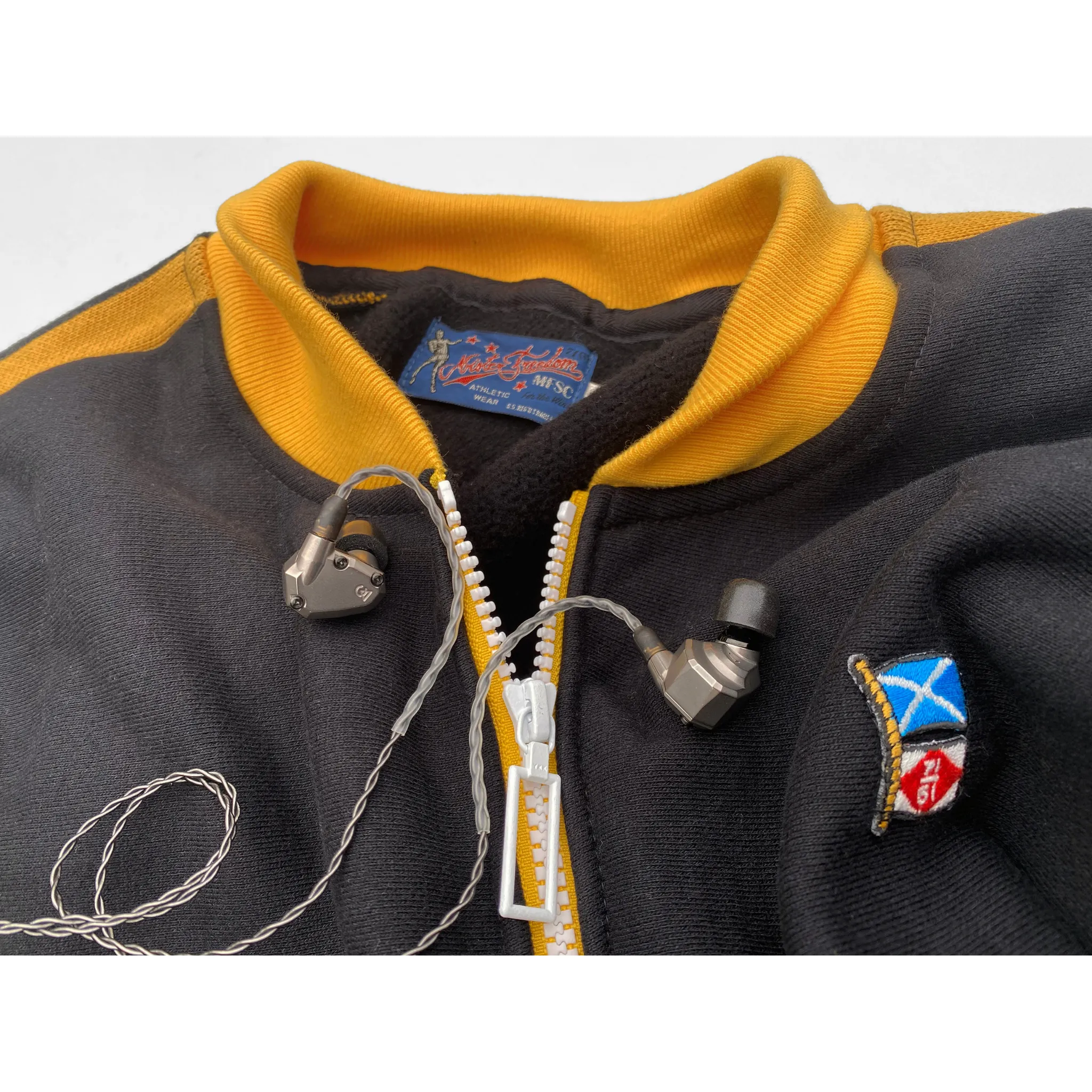 Track Master Jacket - Black/Gold