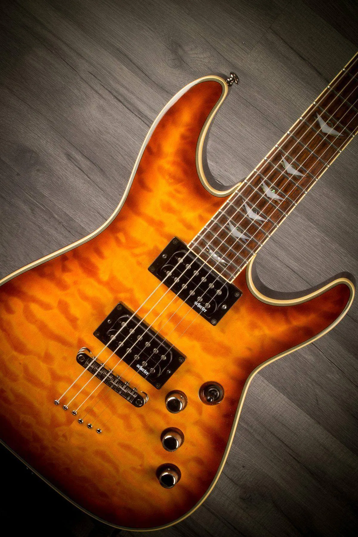 USED - Schecter Omen Extreme 6 - Vintage Sunburst